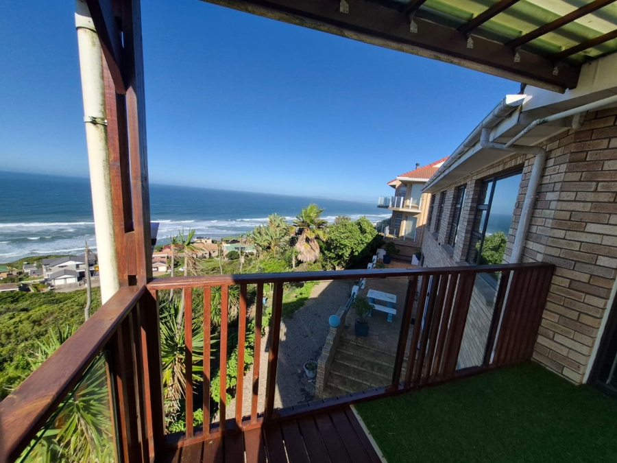 4 Bedroom Property for Sale in Dana Bay Western Cape